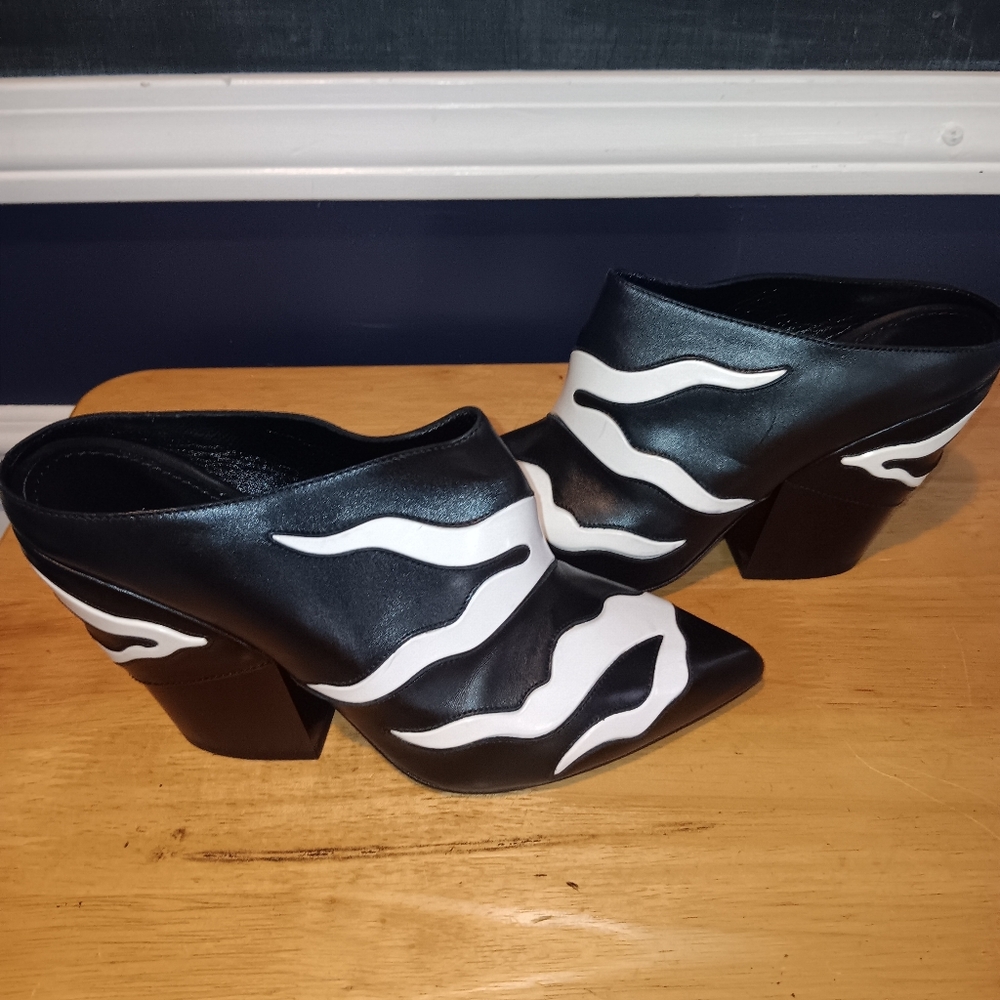 Louis Vuitton Leather Heeled Sandals Size 40 - Picture 4 of 6